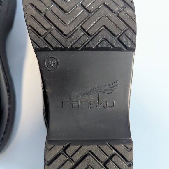 Dansko Womens Pro Black Patent Leather Slip On Size 36 Clogs Shoes - Picture 9 of 12